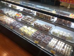 面包甜点陈列柜-新侨三宝乐面包店(崇文门店)