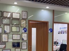 -茂菊口腔连锁(浦东南路店)
