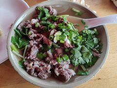 -大众跷脚牛肉馆·非遗传承单位(峨眉山店)