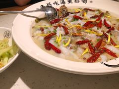 -江渔儿酸菜鱼·拔草餐厅(虎门君乐汇店)