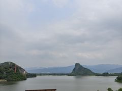 -英德宝晶宫天鹅湖茶语温泉