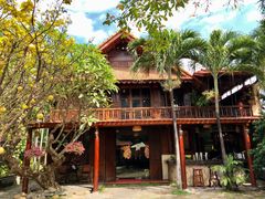 -Lam Vien Restaurant