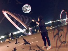 -南京眼步行桥