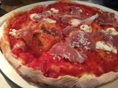 -Pizza Express(机场T1店)