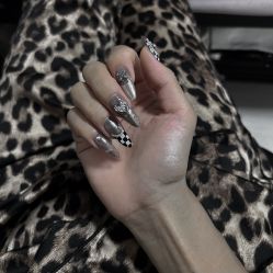 -斯馨·健康美甲美睫