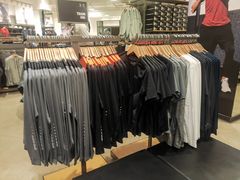 -UNDER ARMOUR(新燕莎奥莱店)