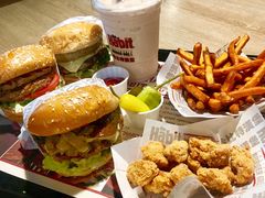 -The Habit Burger Grill 哈比特汉堡(复兴soho店)