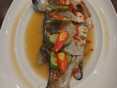 -Chom Cafe and Restaurant