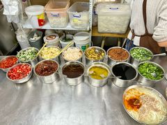 -巍山𤆵肉饵丝