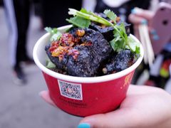 黑色经典臭豆腐-黑色经典臭豆腐·湖南特产(步行街店)