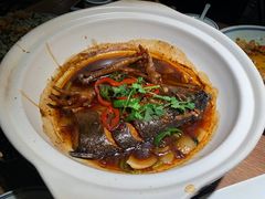 红烧海杂鱼-周家二小姐的菜(西津渡店)