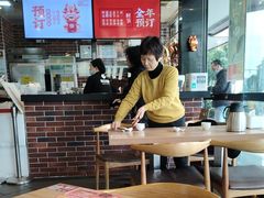-裕记烧腊连锁餐饮(国商分店)