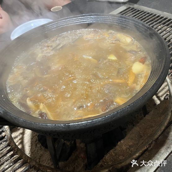 杨阿妈火塘·野菜野生菌