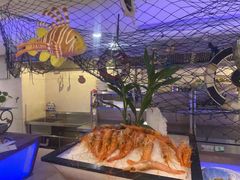 铁板烤大虾-鸿腾国际大酒店-海鲜姿造海鲜烤肉自助餐