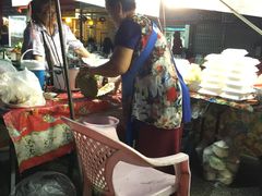 -芒果糯米饭摊子