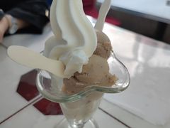 -古老冰山特色冰淇淋店(艾提尕尔店)