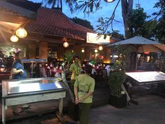 -Mai Mai Restaurant