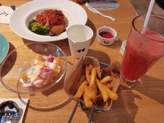 -菲滋意式餐厅(金华银泰城店)