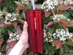 -星巴克臻选(盐城金鹰聚龙湖店)