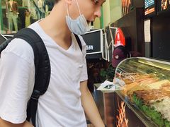 -八一路好吃街(雨田商务大厦店)