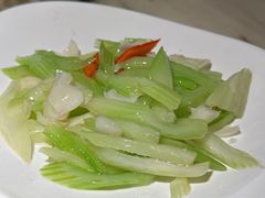-吴越荣记苏州菜·松鼠桂鱼 100% 活鱼现做(月光码头店)