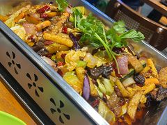 -干老庆贵州留一手烤鱼·地摊火锅(财经大学店)