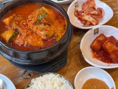 -喇喇排骨火锅·传统韩式脊骨汤(望京西园总店)