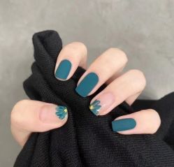 -天生爱美甲