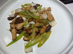 翡翠炒双菌-潮州府·潮菜·砂锅粥(徐家汇店)