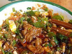 -拈签一笑黄牛肉辣卤串串