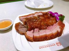 烧味三拼-香港新发烧腊茶餐厅(水围店)