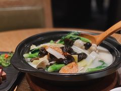 蛋饺时蔬海鲜煲-宁波柏悦酒店·钱湖渔港