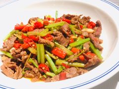 土芹菜炒黄牛肉-湘语·湖南家常菜(新洲店)