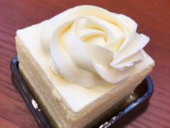 咸芝白脱蛋糕-红宝石·鲜奶小方·海派西点房(南丹店)