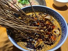 -大众跷脚牛肉馆·非遗传承单位(峨眉山店)