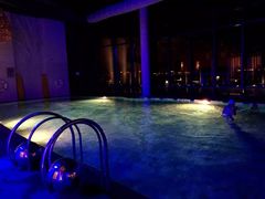 -上海滴水湖皇冠假日酒店