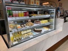 面包甜点陈列柜-Peet's Coffee皮爷咖啡(上海长风大悦城店)