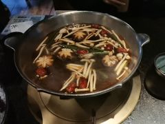 -湊湊火锅·茶憩(新中关购物中心店)