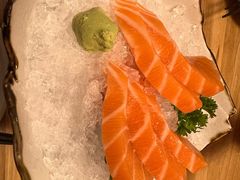 三文鱼刺身-初居食屋日式料理(万象城购物中心店)