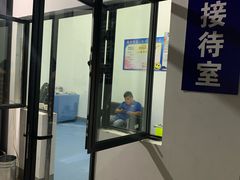 -泊安飞浦东物流大道停车场