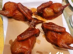脆皮鸽子-锦绣金山人家(友谊店)