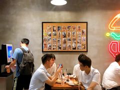 -牛纽塔·牛人堡(群众路店)