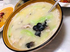 -小胡子农家菜馆