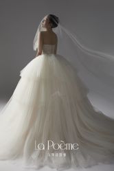 -乐派诗婚纱摄影