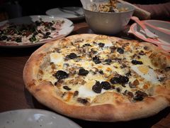 黑松露蘑菇pizza-MOMENTI手工意面(晶耀前滩店)