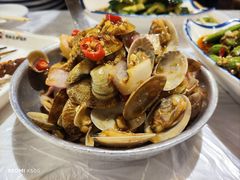 -霄汉牛三鲜湖北砂锅菜(万松园2店)
