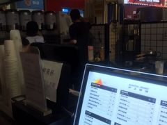 -沪上阿姨·精选茶饮(十一经路店)