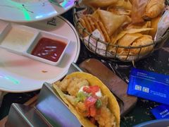 -Famous肥猫墨西哥音乐餐吧(五棵松华熙LIVE店)