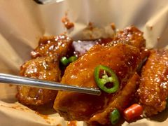 炸鸡翅一半一半-富乐满韩国正宗炸鸡韩国料理(虹泉路店)