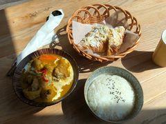 南印度鸡肉咖喱配米饭-麦田工坊(月湖店)